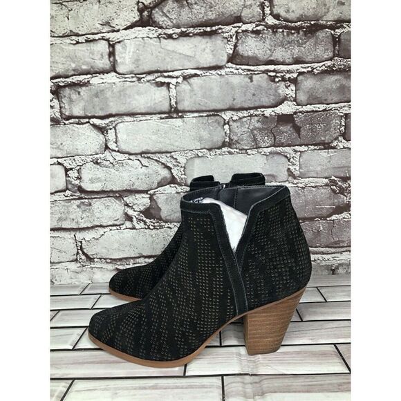 Violet & Red Jensen Black Suede Perforated Ankle Boots Block Heels Women Sz 6M - Picture 4 of 16